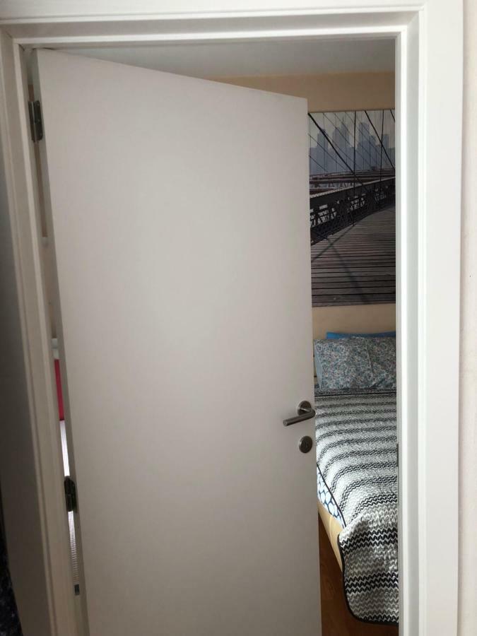 One-Bedroom Apartment Near Atomium Bruxelles Exterior foto